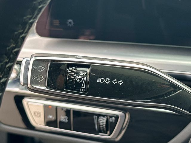 Certified 2024 Cadillac Lyriq Luxury AWD/4WD image 10