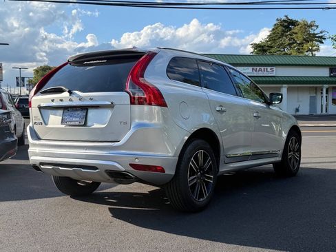 Used 2017 Volvo XC60 T5 Dynamic w/ Preferred Option Package FWD image 7