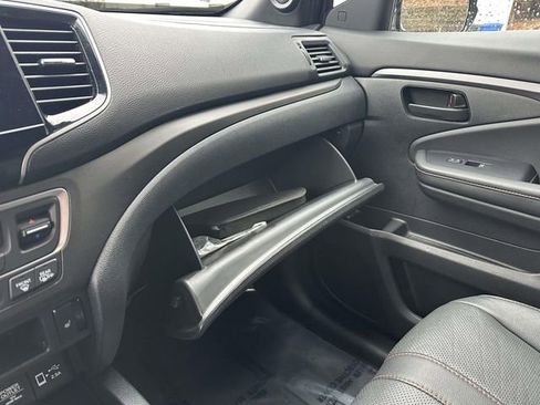 Used 2022 Honda Passport TrailSport image 18