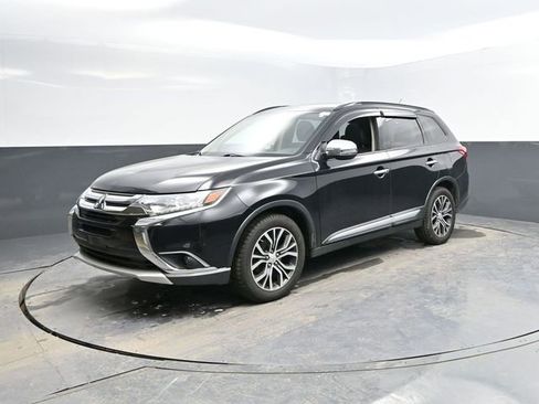 Used 2016 Mitsubishi Outlander SEL image 5
