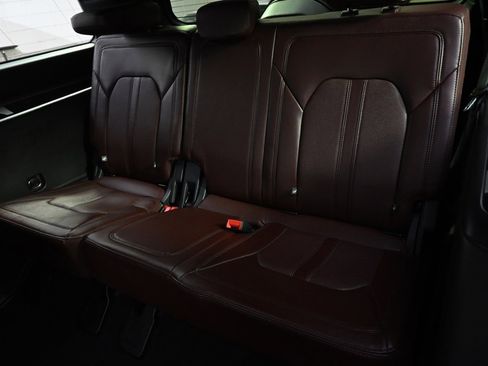 Used 2023 Ford Expedition Limited image 22