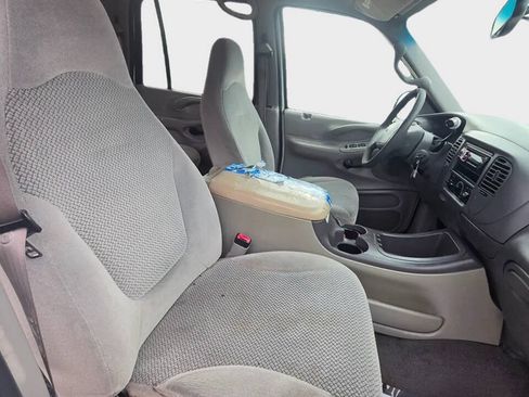 Used 2000 Ford Expedition XLT RWD image 9
