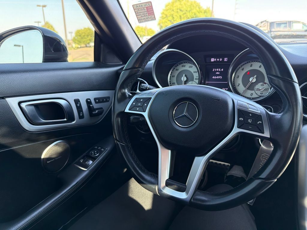 Used 2012 Mercedes-Benz SLK 250 image 11