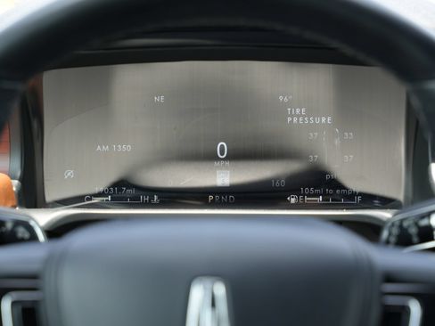 Used 2023 Lincoln Aviator Reserve RWD image 12