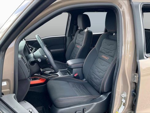 Used 2024 Nissan Frontier Pro-X w/ Pro Convenience Package RWD image 8