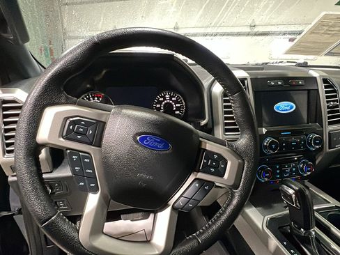 Used 2016 Ford F150 Lariat image 14