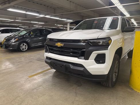 New 2026 Chevrolet Colorado LT w/ LT Convenience Package image 2