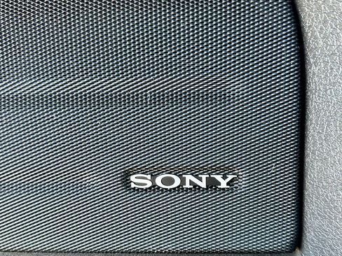 Used 2014 Ford F150 Raptor w/ Equipment Group 801A Luxury image 9