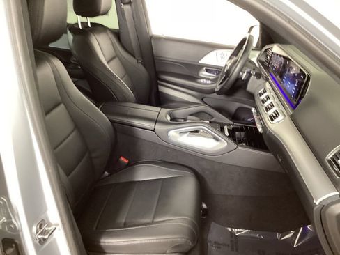 Used 2025 Mercedes-Benz GLE 350 4MATIC image 39