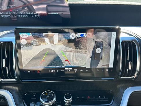 New 2025 Ford Expedition Platinum w/ Stealth Performance Package image 23