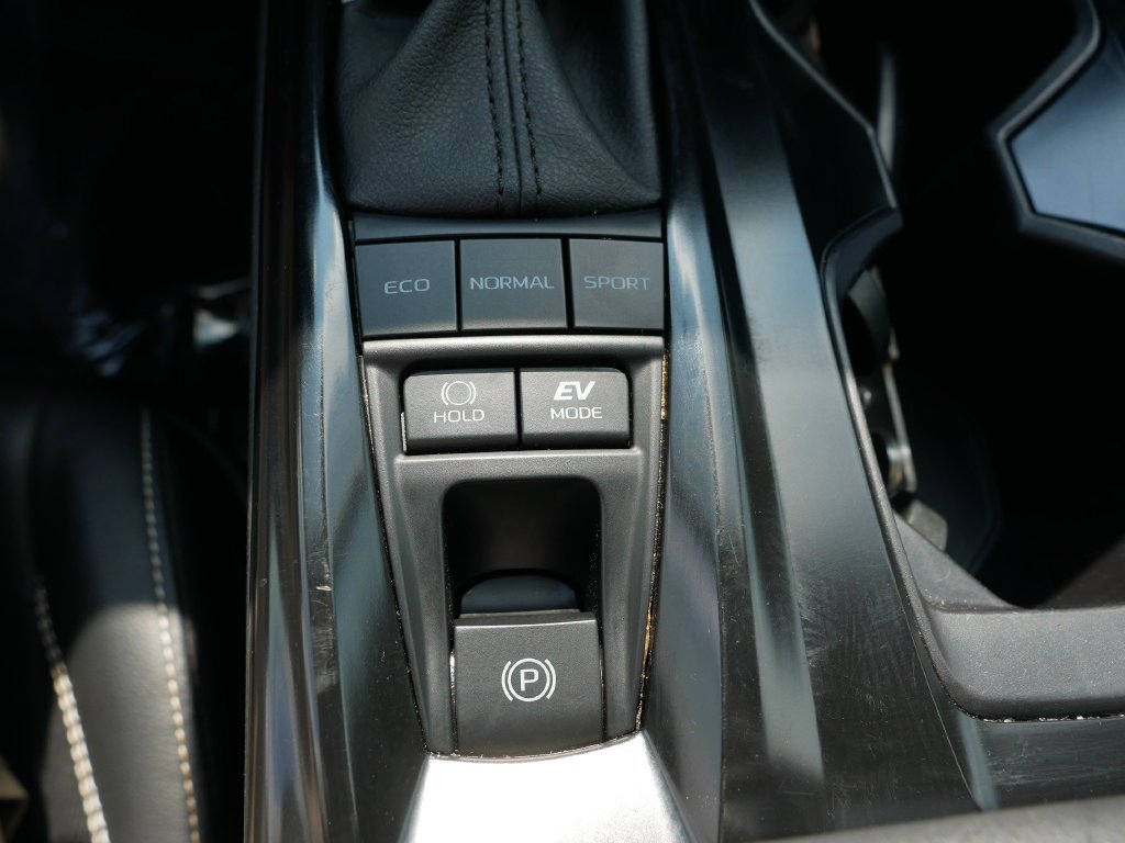 Used 2025 Toyota Camry SE FWD image 23
