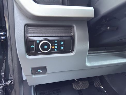 Used 2024 Ford F250 XLT image 14