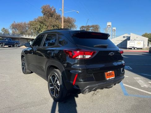 Used 2023 Chevrolet TrailBlazer RS w/ Sun and Liftgate Package AWD/4WD image 11