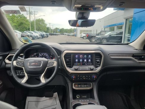 Certified 2023 GMC Acadia Denali w/ Denali Technology Package AWD/4WD image 15