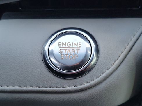 Used 2024 Lincoln Nautilus Reserve image 15