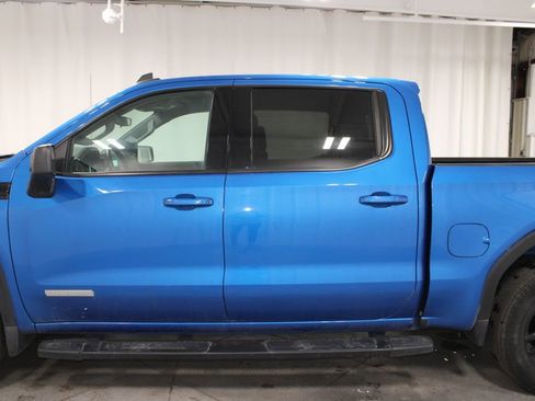 Used 2023 GMC Sierra 1500 Elevation w/ LPO, Elevation Black Package image 6