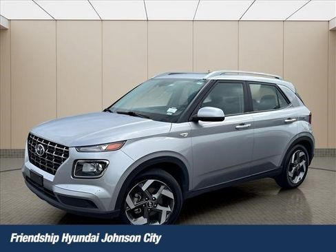 Certified 2024 Hyundai Venue SEL FWD image 1
