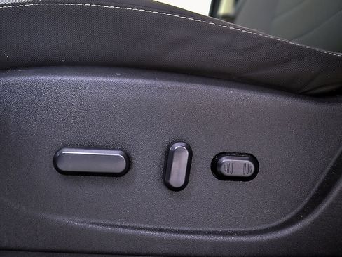 Used 2015 Ford Escape SE FWD image 17