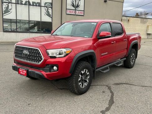 Used 2019 Toyota Tacoma TRD Off-Road image 10