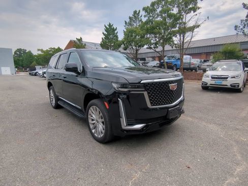 Used 2023 Cadillac Escalade Premium Luxury AWD/4WD image 1