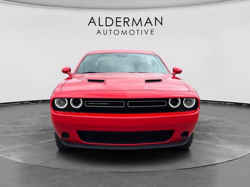 Used 2020 Dodge Challenger SXT AWD/4WD image 8