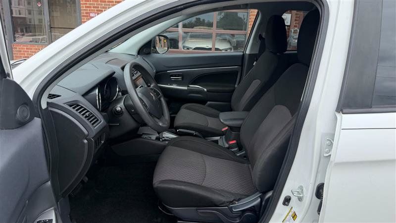 Used 2019 Mitsubishi Outlander Sport FWD image 17