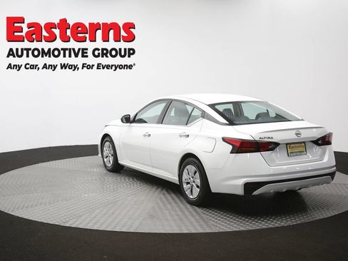 Used 2024 Nissan Altima 2.5 S FWD image 35