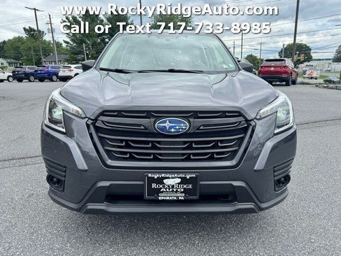 Used 2023 Subaru Forester AWD/4WD image 2