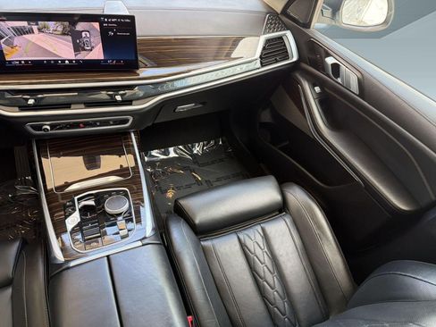 Used 2026 BMW X7 xDrive40i AWD/4WD image 30