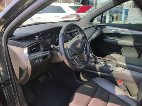 Used 2023 Cadillac XT5 Luxury image 9