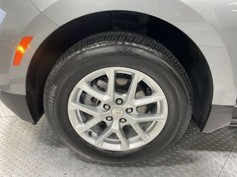 Used 2023 Chevrolet Equinox LS w/ LS Convenience Package AWD/4WD image 10