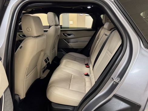 Used 2022 Land Rover Range Rover Velar R-Dynamic S image 22