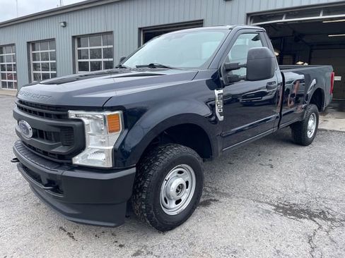Used 2021 Ford F250 XL w/ Power Equipment Group AWD/4WD image 3