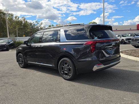 New 2026 Kia Carnival SX FWD image 6