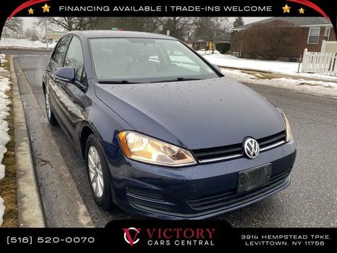 Used 2015 Volkswagen Golf S image 3