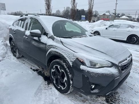 Used 2023 Subaru Crosstrek 2.5i Limited w/ Moonroof Package image 3