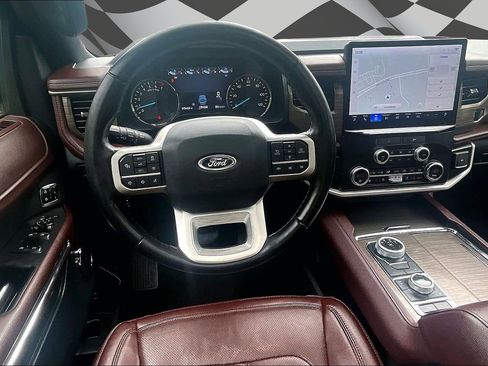 Used 2022 Ford Expedition Limited AWD/4WD image 5