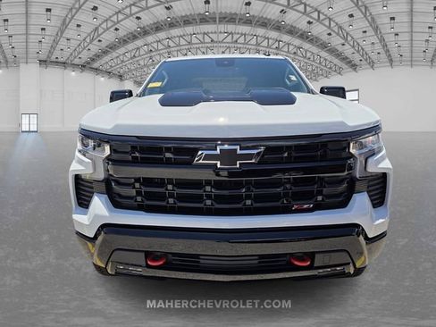 Used 2026 Chevrolet Silverado 1500 LT Trail Boss w/ Convenience Package II AWD/4WD image 2