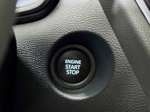 Used 2024 Toyota Corolla Cross LE image 20