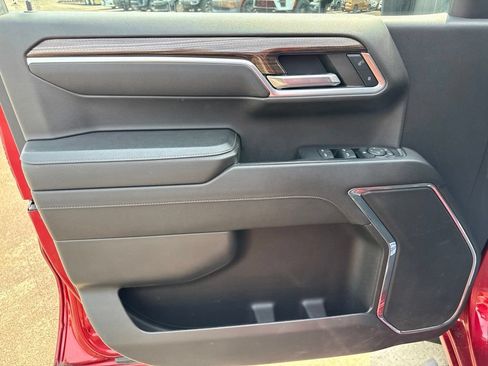 Used 2023 Chevrolet Silverado 1500 RST AWD/4WD image 19