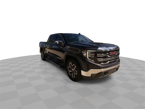 Certified 2022 GMC Sierra 1500 SLT w/ SLT Premium Plus Package image 2