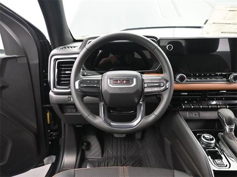 New 2025 GMC Canyon AT4 image 27