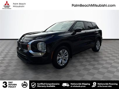 Used 2025 Mitsubishi Outlander ES