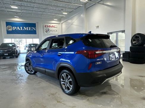Used 2022 Kia Seltos LX image 8