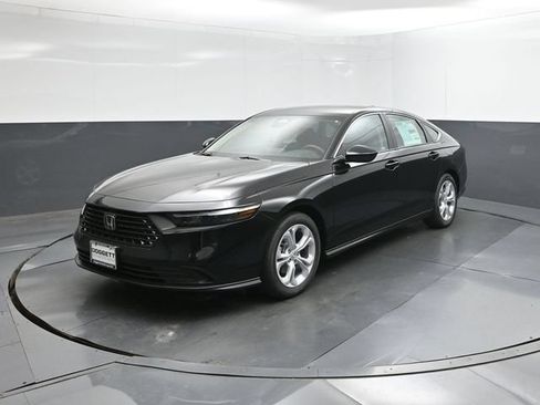 New 2026 Honda Accord LX image 32