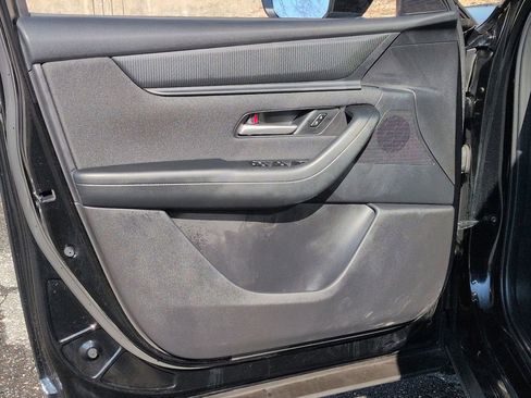 Used 2025 MAZDA CX-90 3.3 Turbo w/ Select Package image 31