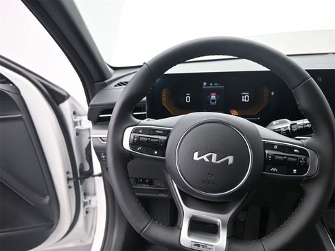 New 2026 Kia K5 GT-Line image 30