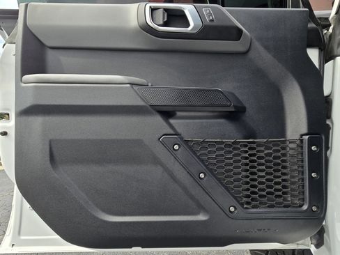 Used 2022 Ford Bronco Big Bend image 12