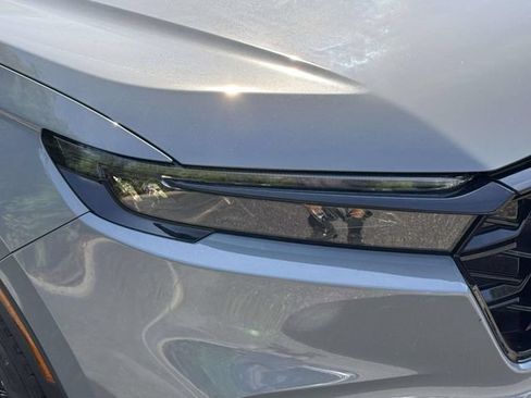 Used 2024 Honda CR-V Sport image 8