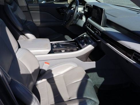 Used 2020 Lincoln Aviator Reserve w/ Equipment Group 201A image 12